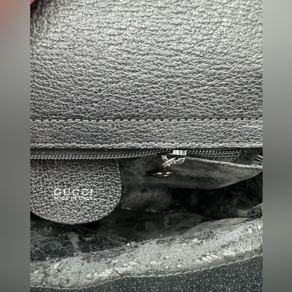 Gucci-Authentic-Black Bracelet Bag - Picture 9 of 16